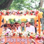 धामी ने पश्चिम बंगाल में किया भाजपा के लिए चुनाव प्रचार, मांगे वोट