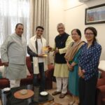 देश के लाल ग्रुप कैप्टन शुभांशु शुक्ला का त्रिवेंद ने किया अभिनंदन