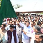 चार धाम यात्रा : सीएम ने यात्रा बसों को दिखाई हरी झंडी