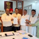 कांग्रेस प्रतिनिधिमंडल ने की मुख्य निर्वाचन अधिकारी से भेंट, सौंपा ज्ञापन