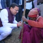 सीएम धामी ने पैतृक गांव हड़खोला स्थित श्री हरि चंद देवता मंदिर में की पूजा-अर्चना